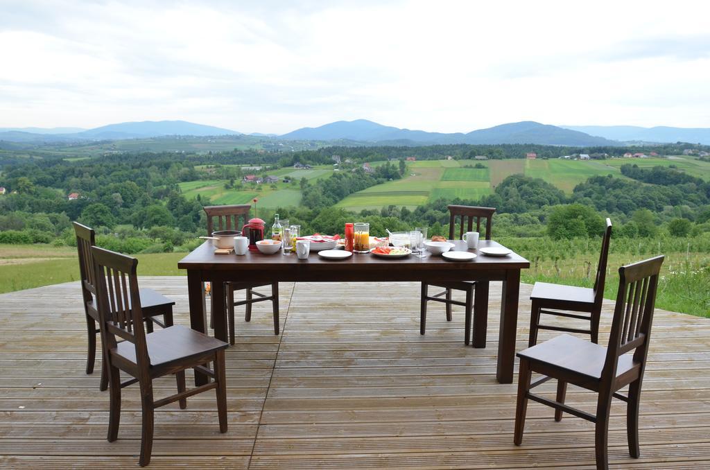 Fantastic View Vineyard Beskid Mountains Gruszow  Exterior photo